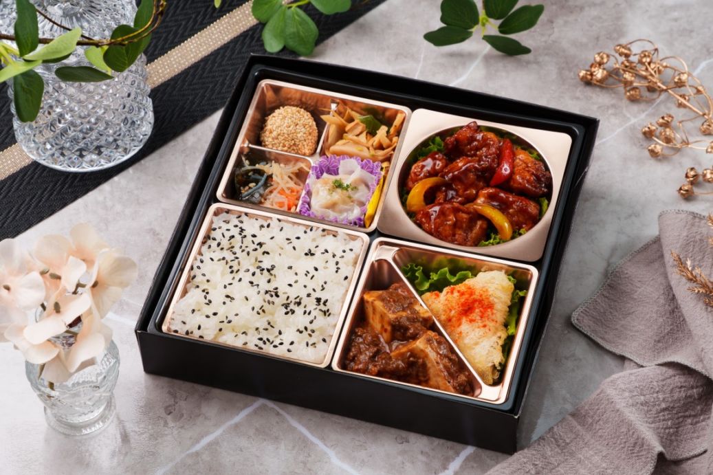 唐獅子～黒酢豚と四川麻婆豆腐～