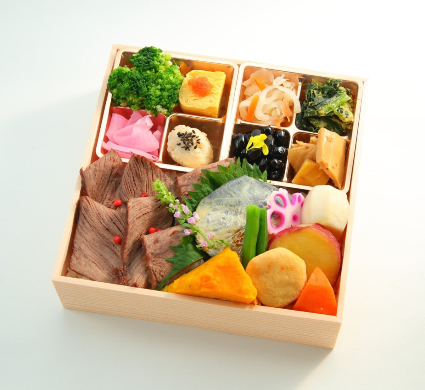 和牛ローストビーフと鰆西京幕の内【19】