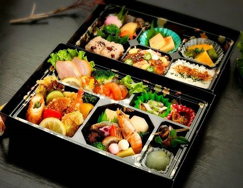 「思い出」特製ニ段重