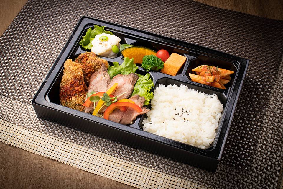 【ECO容器】和牛ローストビーフとハラミカツ弁当（雅）