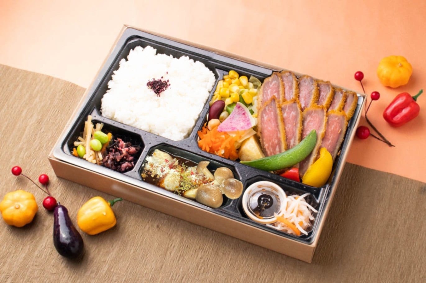 【秋限定】極選オーガニックビフカツ＆自家製肉団子のキノコデミグラス煮御膳