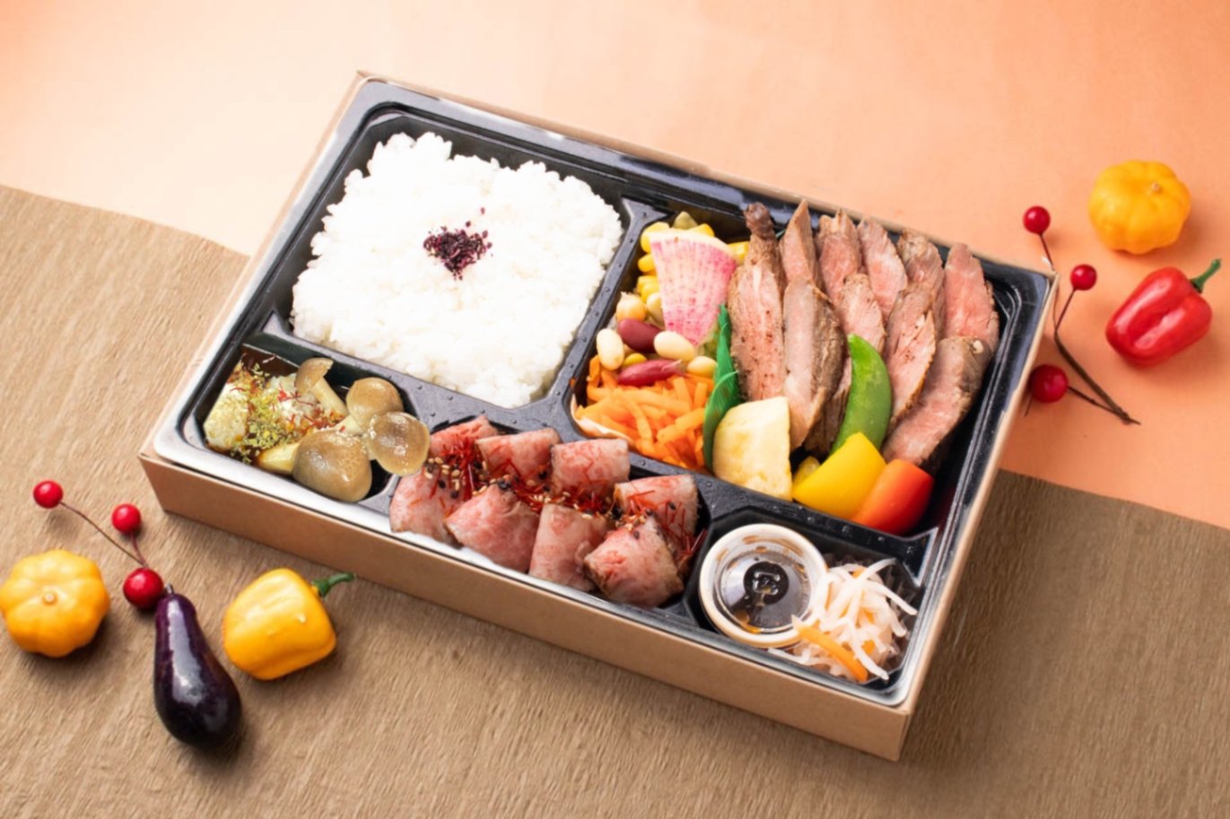 【秋限定】特選黒毛和牛ローストビーフ＆極選オーガニックステーキ&自家製肉団子のキノコデミグラス煮御膳