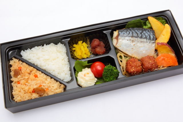 笹本のさばの塩焼き弁当