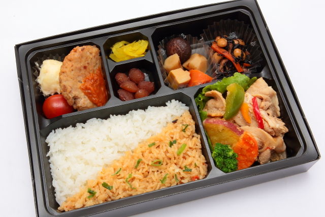 豚生姜焼き幕の内弁当