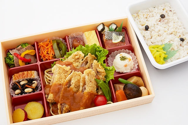 飛騨牛かつと11菜幕の内