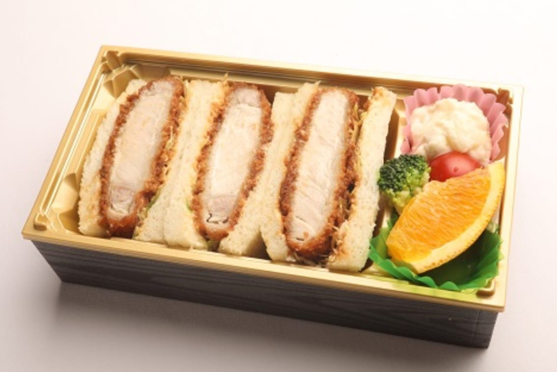 スペシャル厚切りとんかつサンド