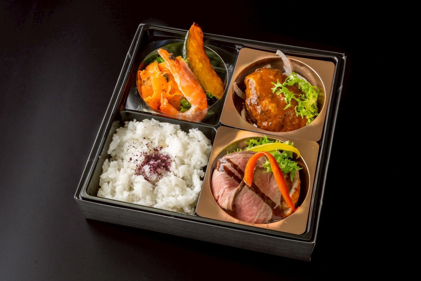 UTSUGI 空木～特撰ローストビーフと自家製ハンバーグとソーセージ弁当～