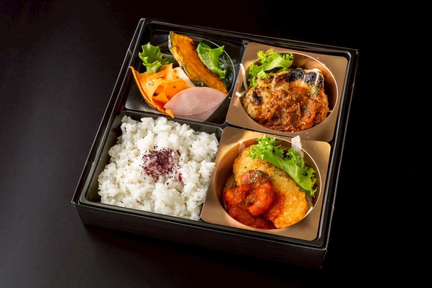 KIRI 桐～ポークソテーの牛すじボロネーゼソースとクリームコロッケ弁当～