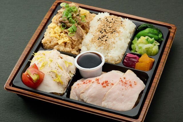 厳選ポークと牛焼肉弁当【豚肉増量】