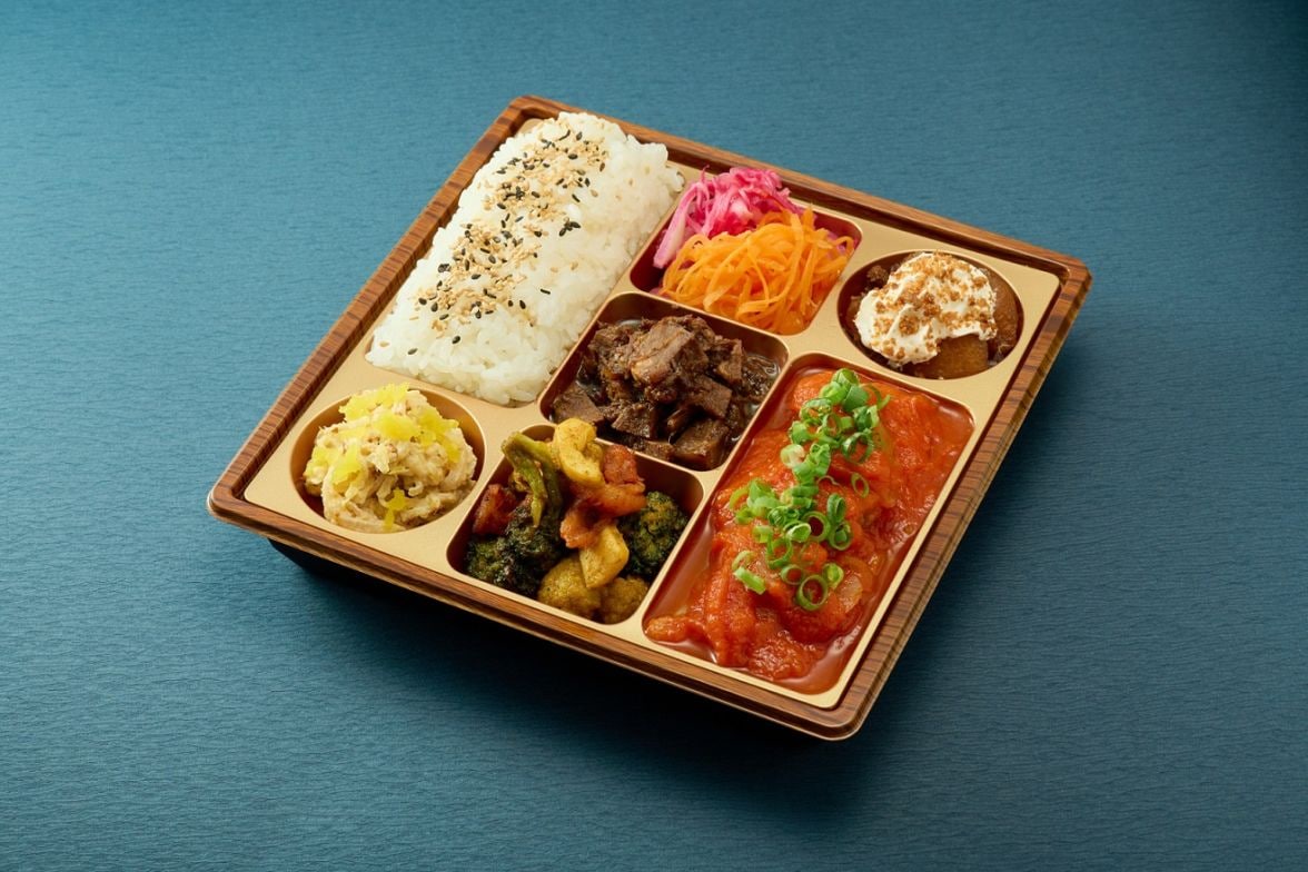 鶏もも肉と野菜のトマト煮込みーPlat pouletー