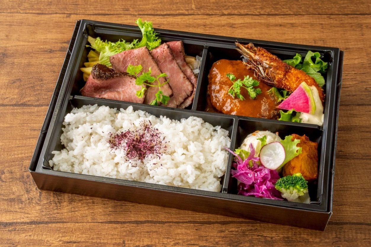 ブルージー～特製ローストビーフ＆自家製ハンバーグ＆エビフライ弁当～