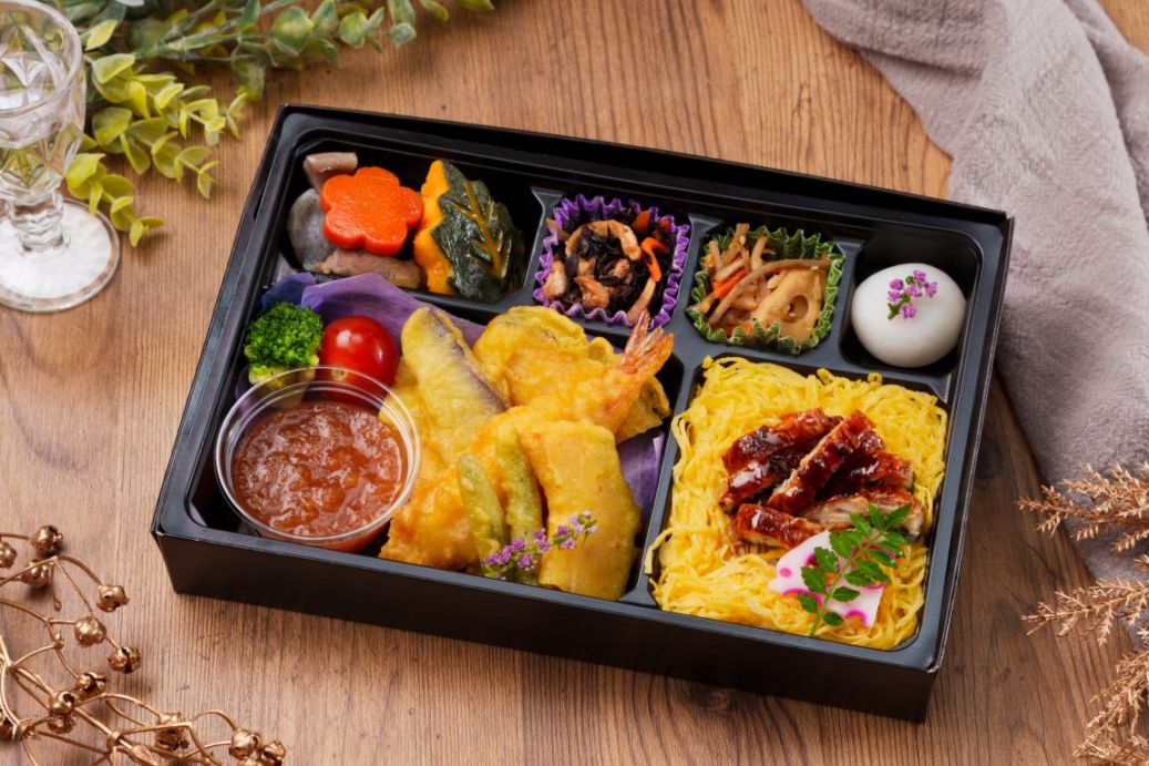 京織(きょうおり)～特選鰻飯と天麩羅4種～