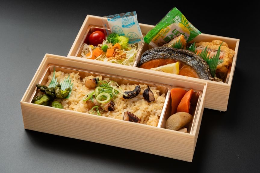 【メイン選べる】たこめしの上2段御膳～チーズ大葉巻きカツ～