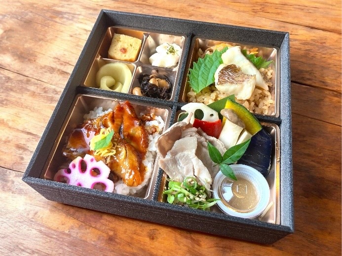 【2025秋弁当】鰻ご飯と秋野菜の冷しゃぶと鯛めし