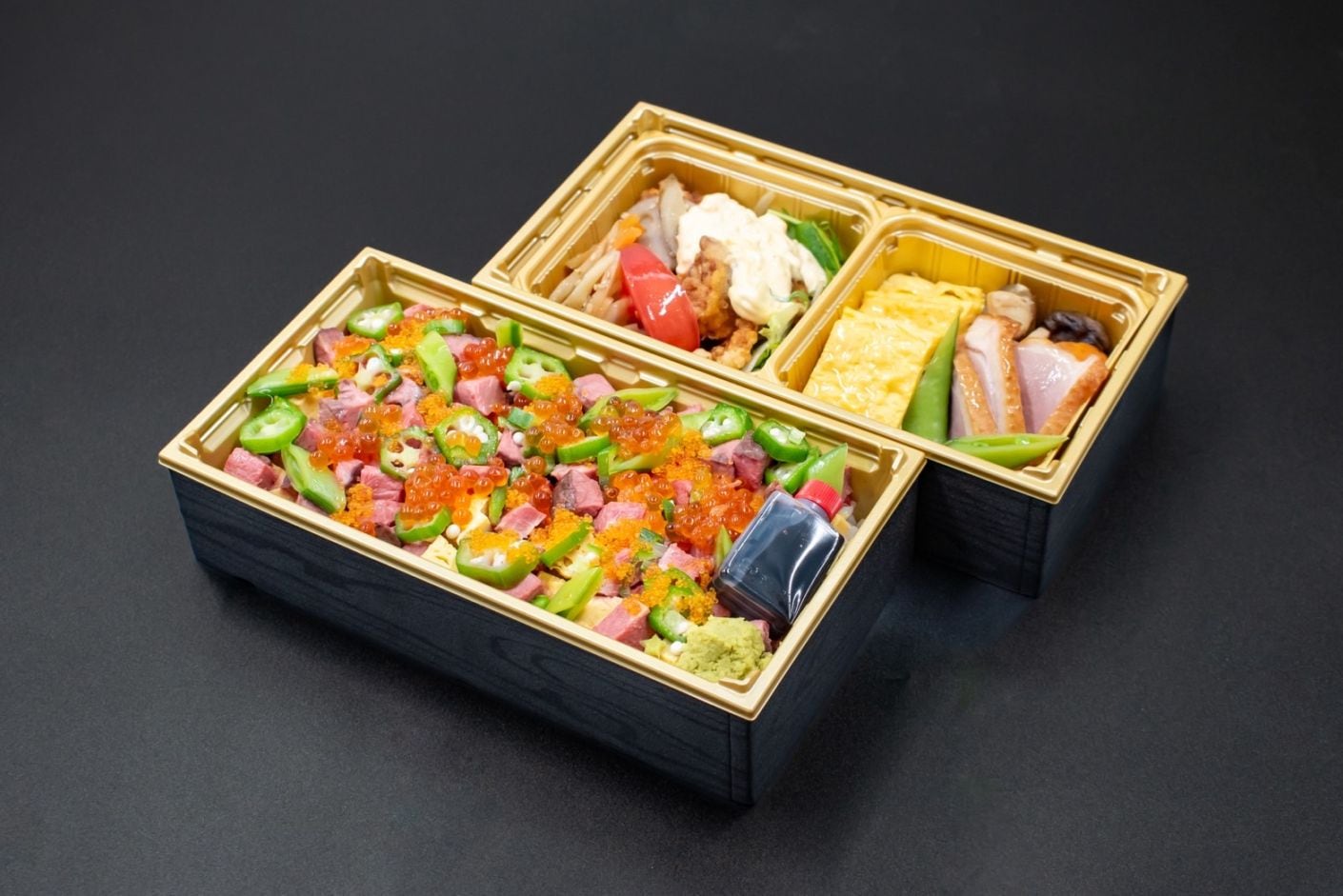 黒毛和牛 牛トロちらし2段重