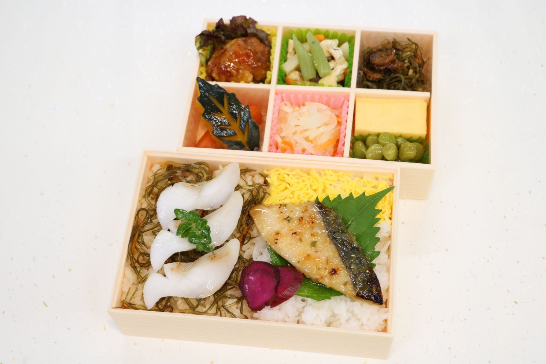 鯛飯と鰆の味噌焼き2段膳