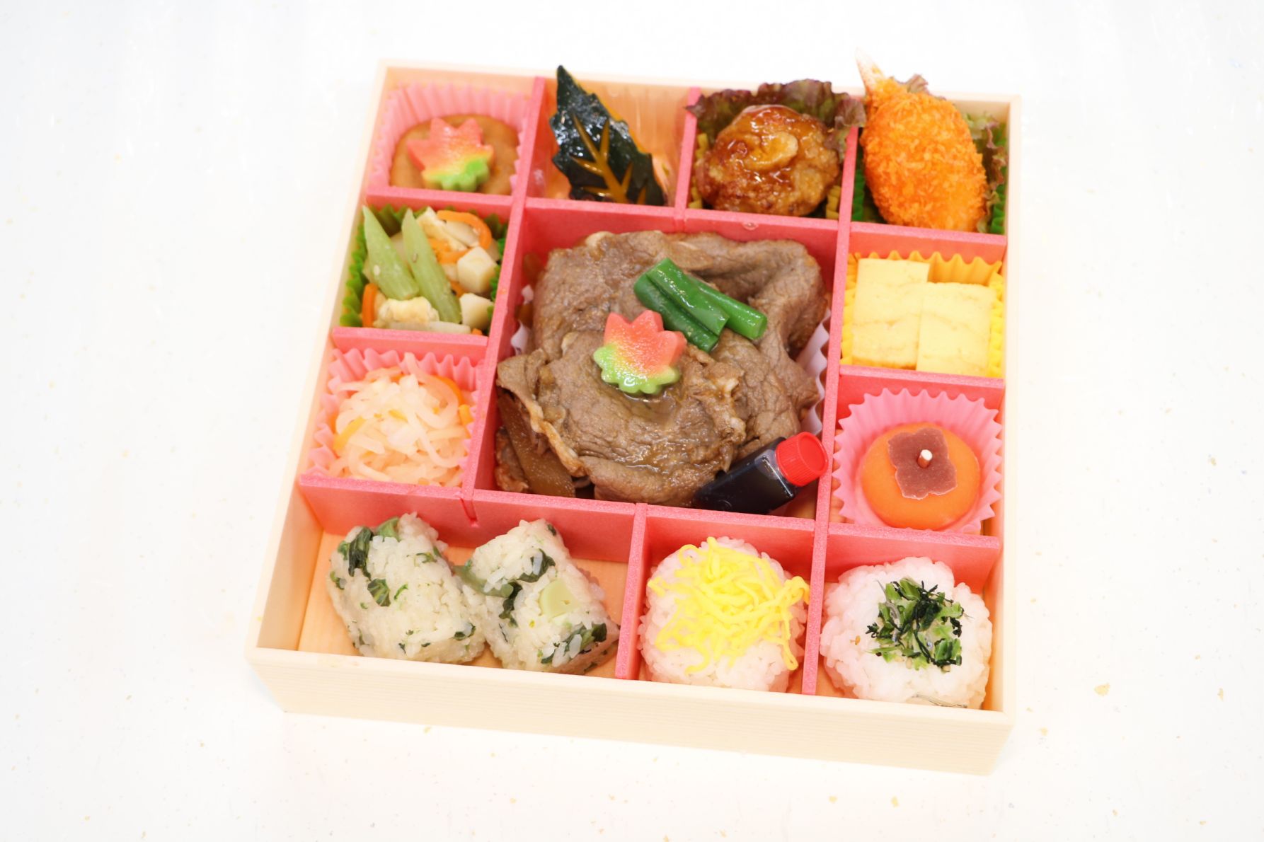 【ふるまい限定商品！】彩り牛すき焼き御膳