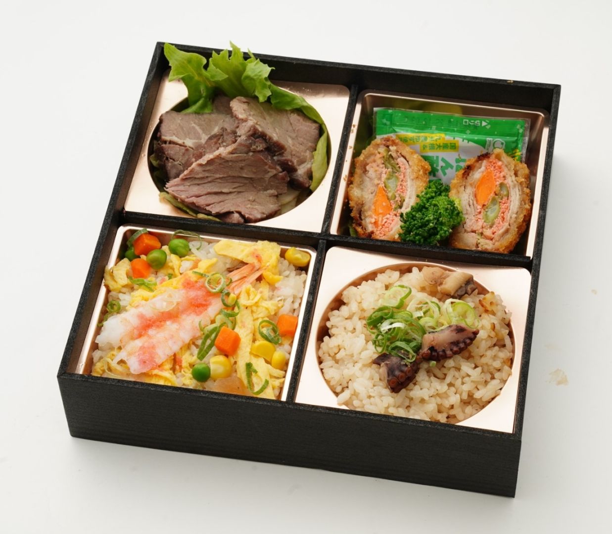 明石風たこ飯＆海鮮ちらしと『２種類の選べるメイン』御膳　※写真は厳選牛のローストビーフと彩り明太子の豚巻きカツ