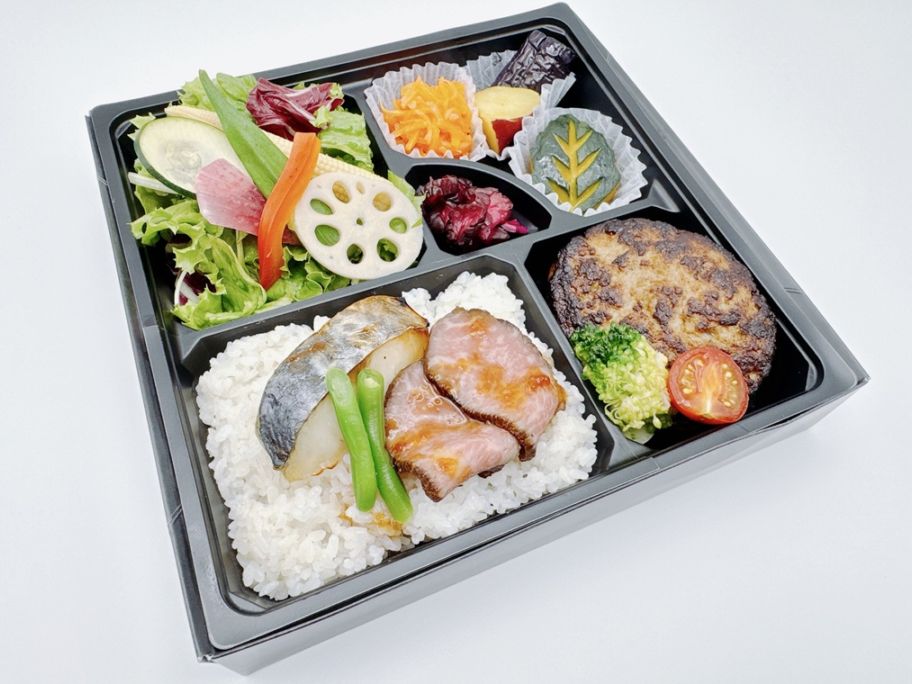 べジラブハンバーグ御膳（黒毛和牛ローストビーフと鰆西京焼き）