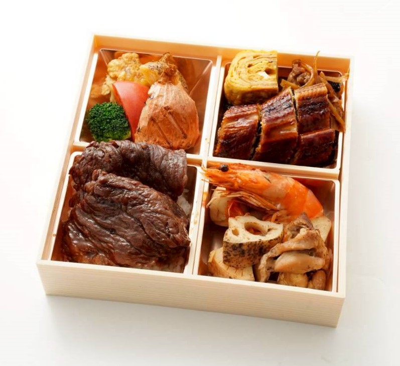 和牛すき焼きとうなぎの松花堂弁当