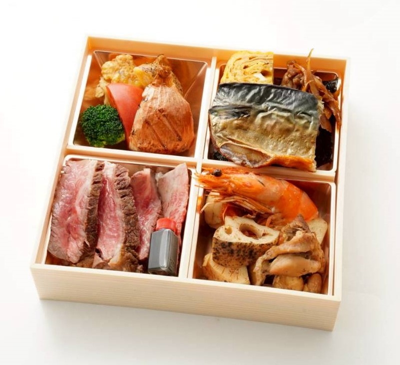 和牛ステーキとサバの松花堂弁当