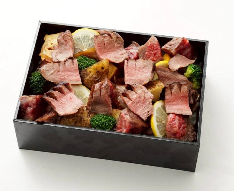 和牛肉ちらし牛タン入り弁当