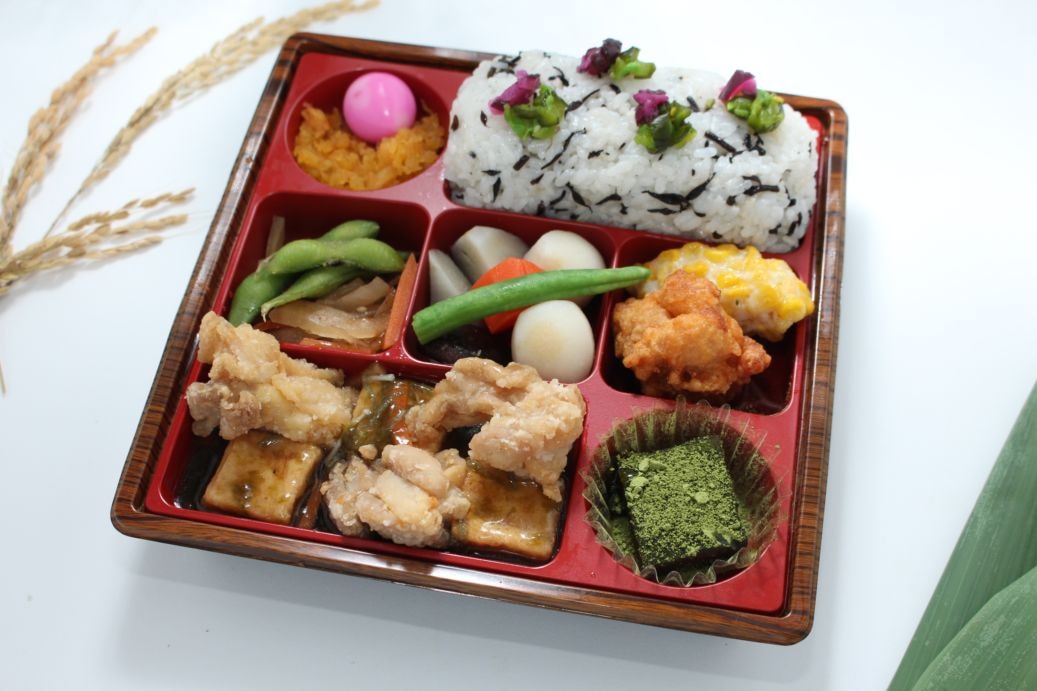 【定番】鶏のから揚げ ～岩海苔の餡をかけて～