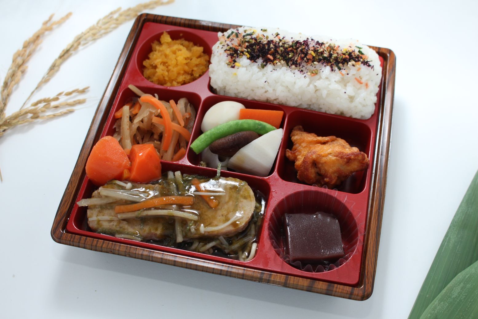 【定番】ハンバーグ ～岩海苔の餡をかけて～