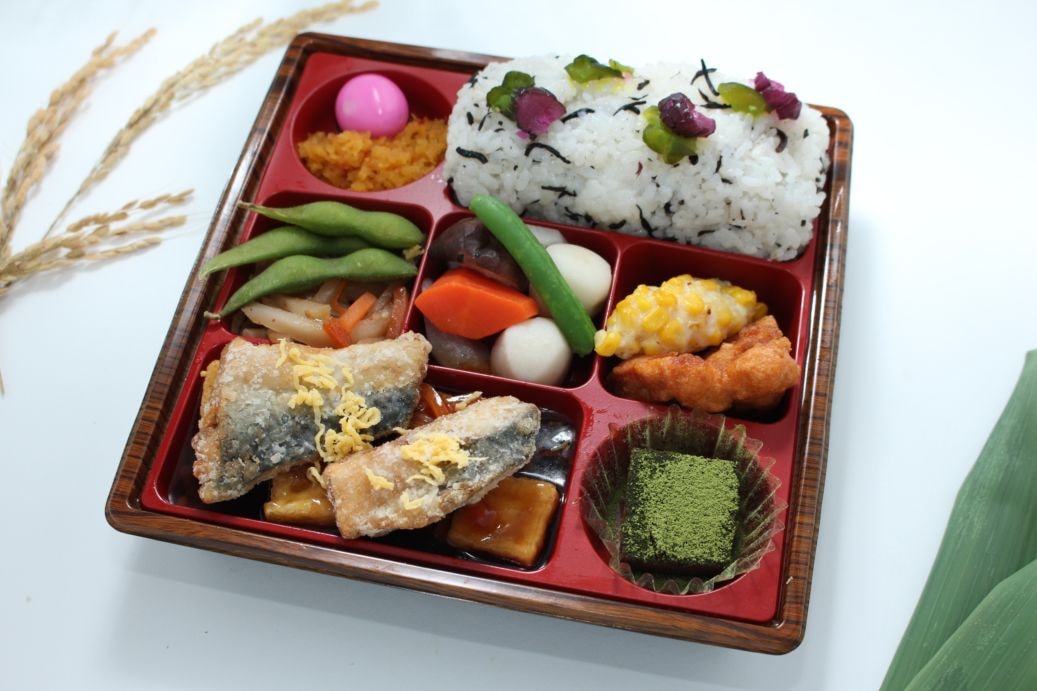 【特製】鯖の竜田揚げすき焼き [ひじきごはん]