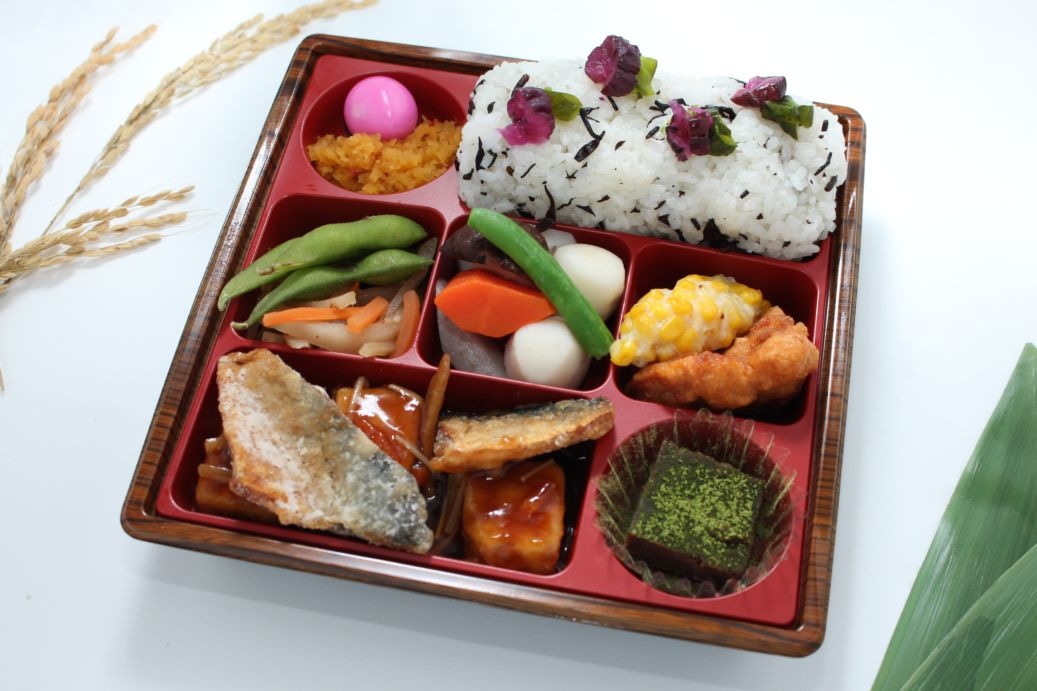 【特製】鯖の竜田揚げおろしポン酢 [ひじきごはん]