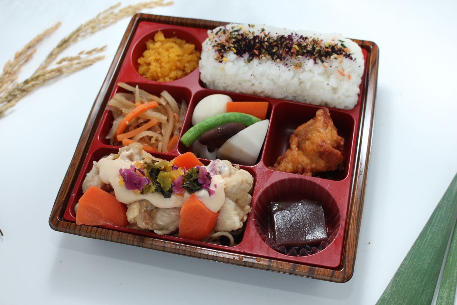 【定番】鶏のから揚げ醤油のタルタルソース