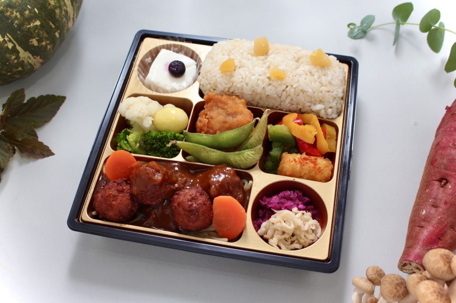 【季節限定】De luxe/デミグラス肉団子 ～旬のごはんと共に～