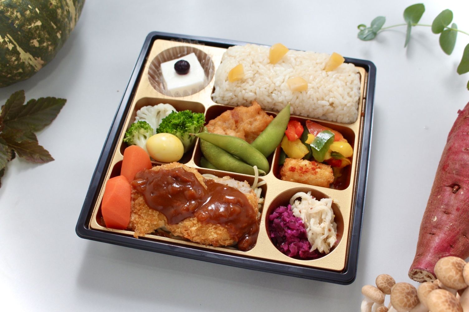 【季節限定】De luxe/デミグラスメンチカツ ～旬のごはんと共に～