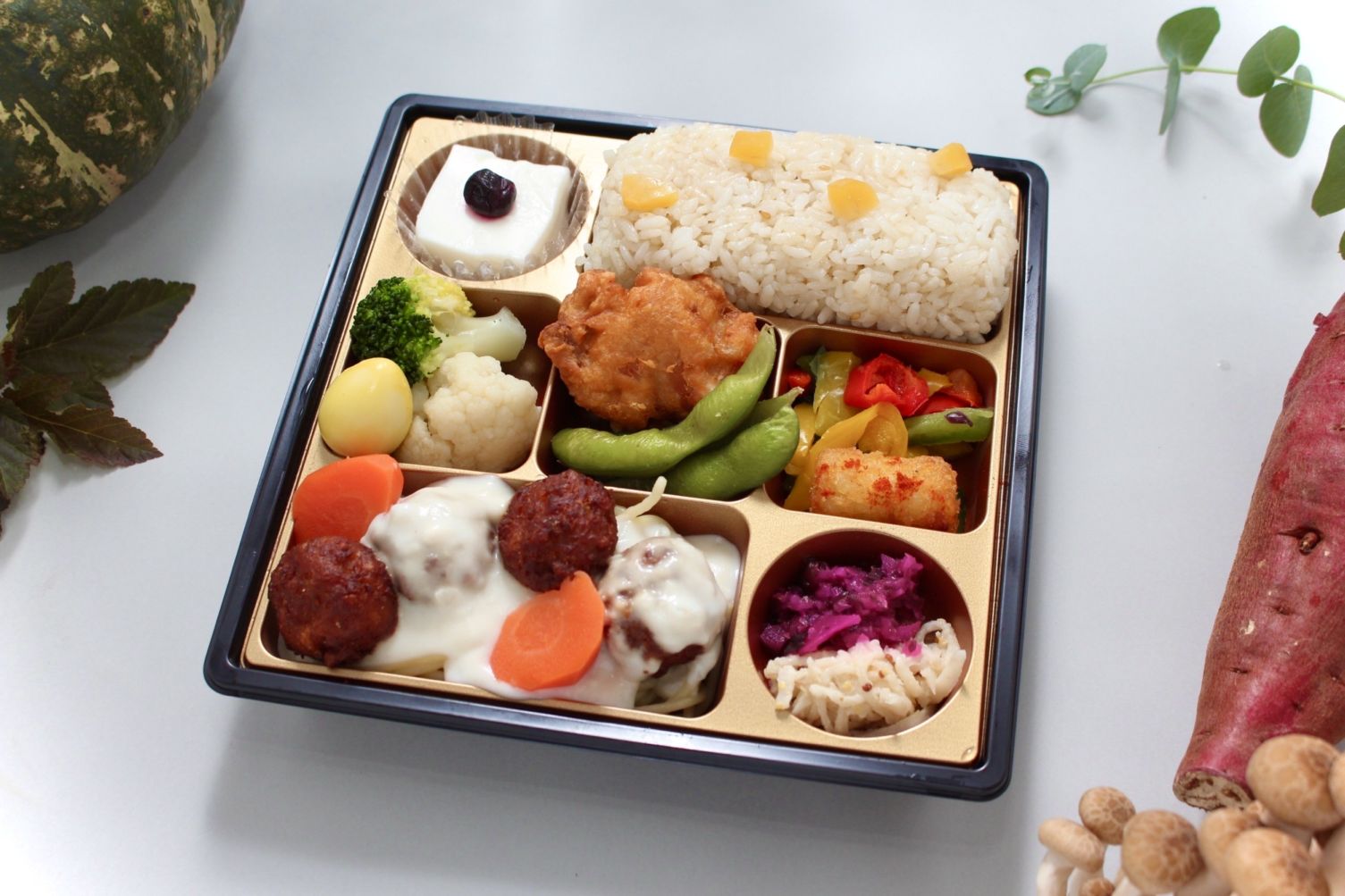 【季節限定】De luxe/ブールブラン煮込み肉団子 ～旬のごはんと共に～