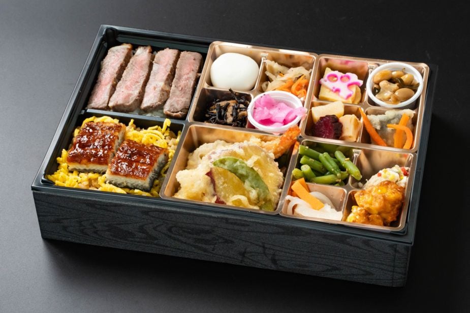 贅沢黒毛和牛の豪華御膳