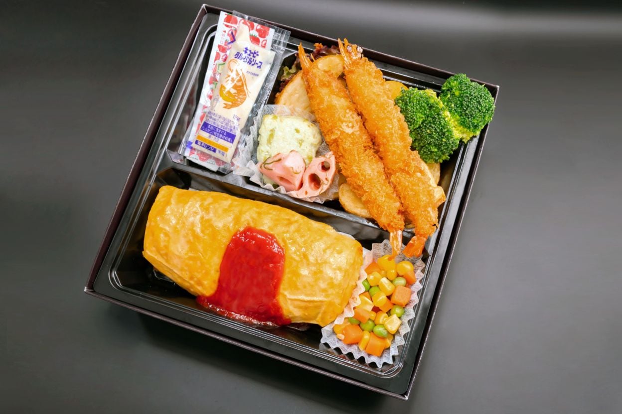 【2026年1月6日以降お届け可能】白トリュフが香るオムライスとダブル有頭エビフライ御膳