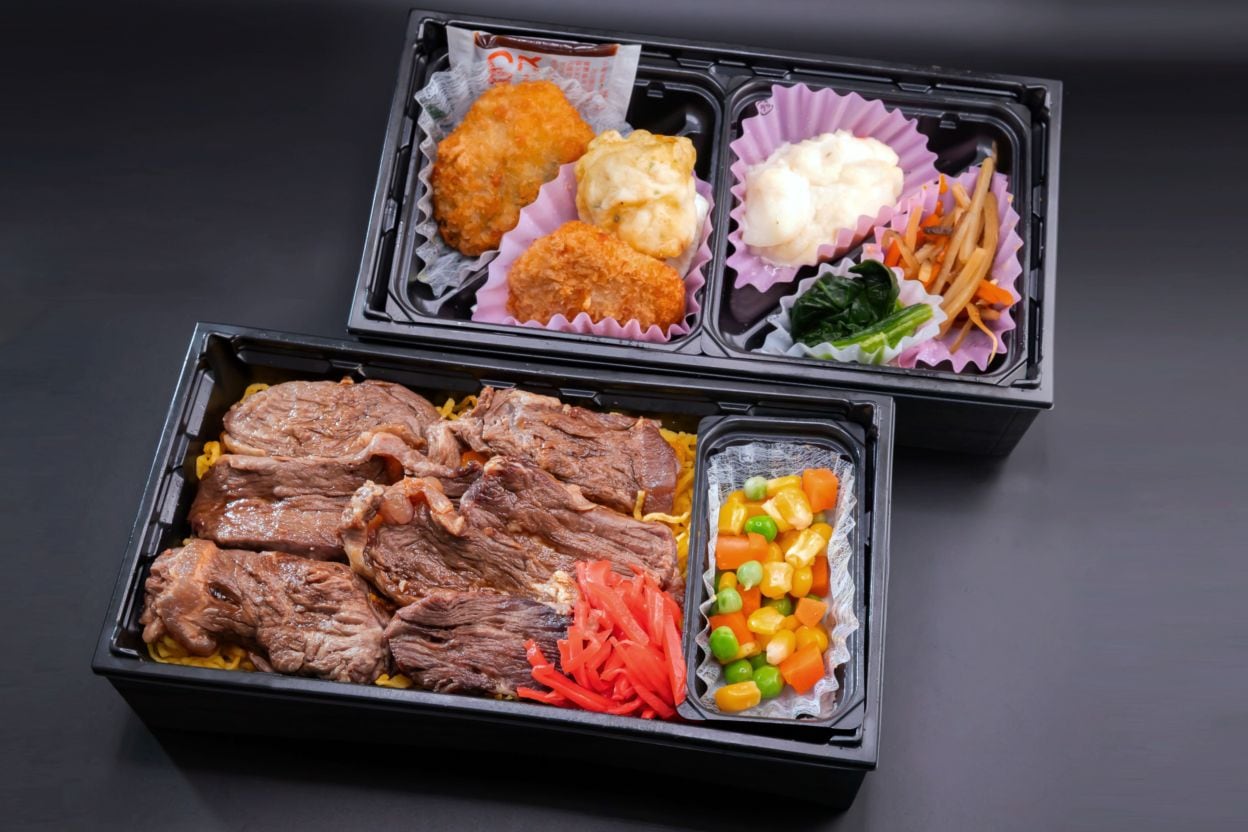 【2026年1月6日以降お届け可能】特選焼肉二段重弁当