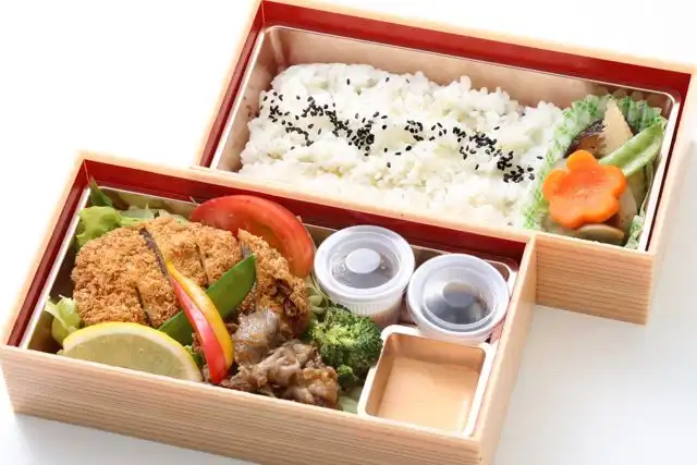 牛カツとしゃぶ焼き弁当