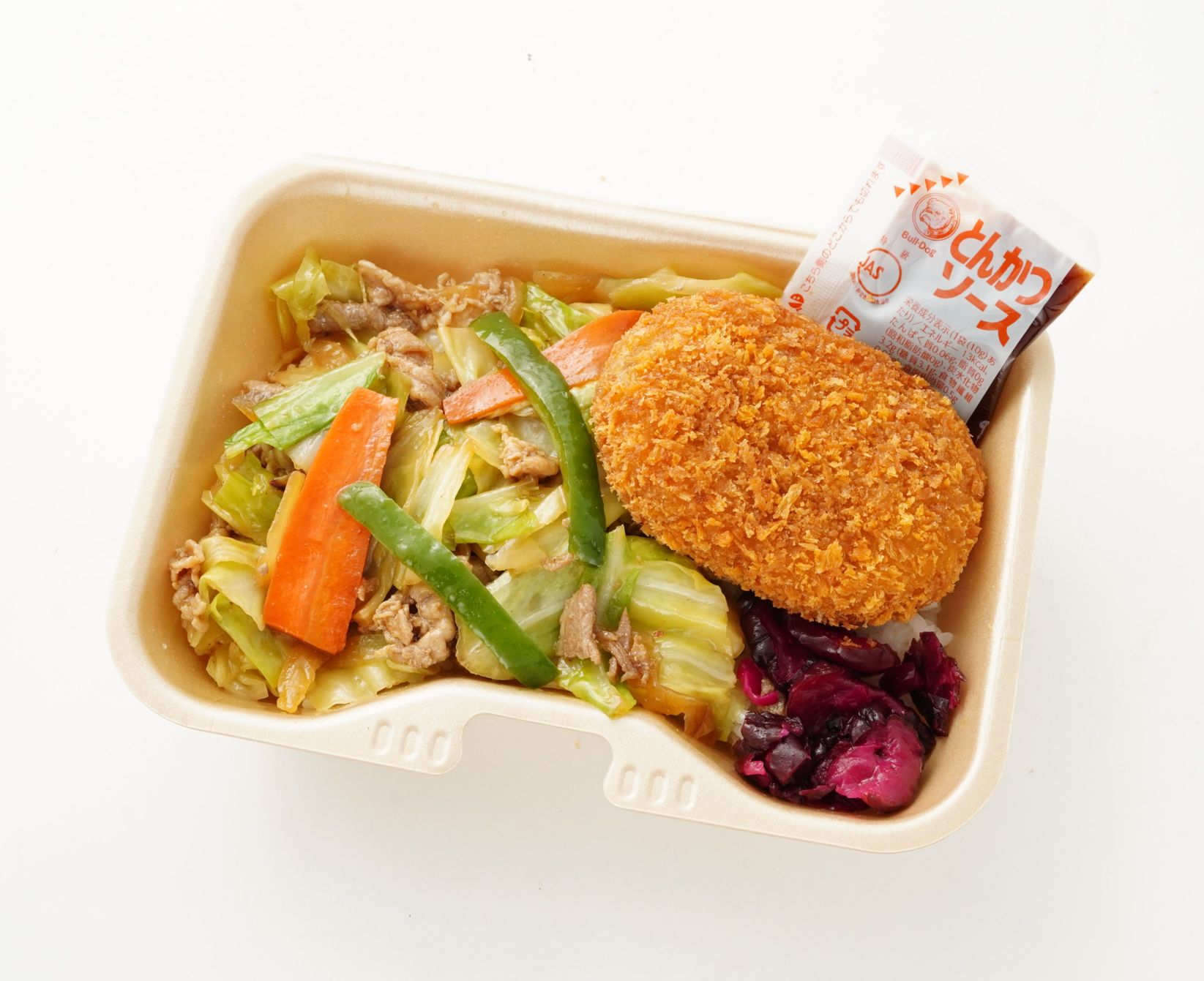 野菜炒めコロッケ飯