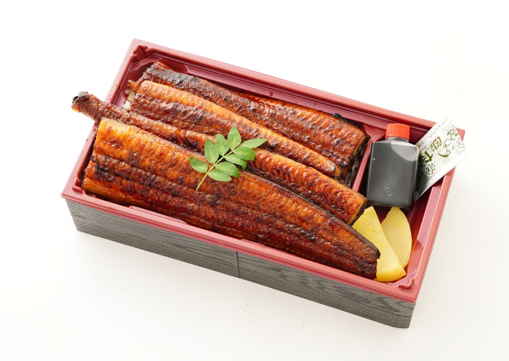 「日本鰻」うな重特上　漬物付 （電子レンジ非対応容器）