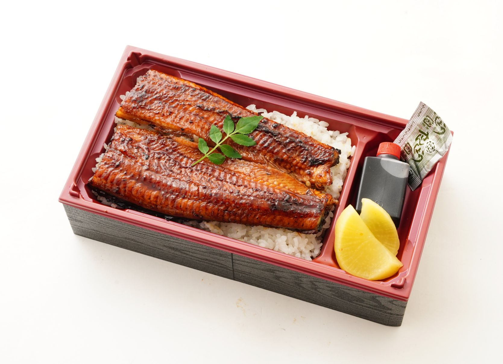 「日本鰻」うな重並　漬物付 （電子レンジ非対応容器）