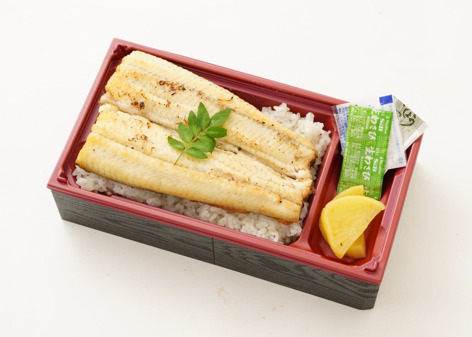 「日本鰻」白焼重並　漬物付 （電子レンジ非対応容器）