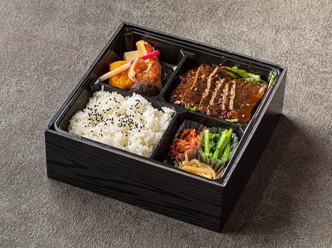 タレ漬け熟成赤身牛の炭火焼焼肉御膳