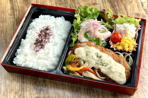 チキンカツ＆彩りサラダ