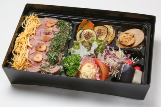 アオの風～ステーキライス～