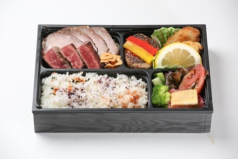 A.O特製 ビーフステーキ＆イベリコ豚のロースト弁当