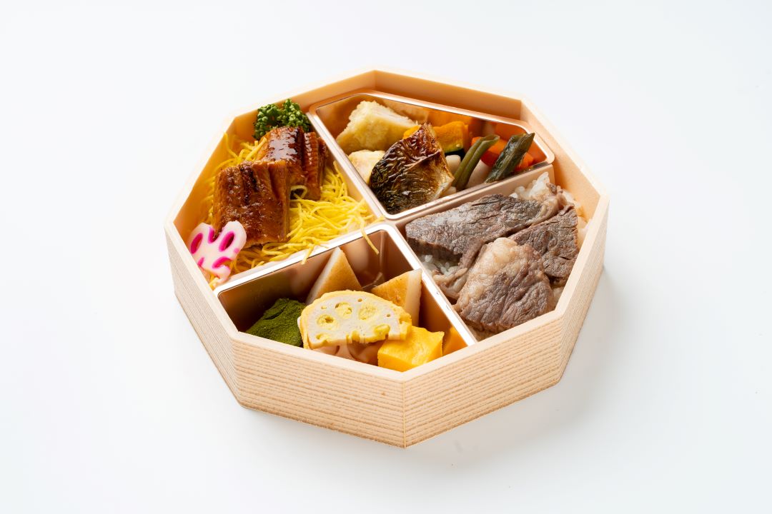 九州づくしと牛ステーキうな重の贅沢盛り（八角弁当）