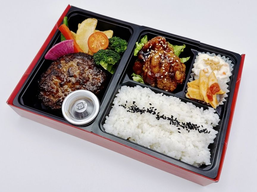 近江牛100％ハンバーグと黒酢唐揚げ