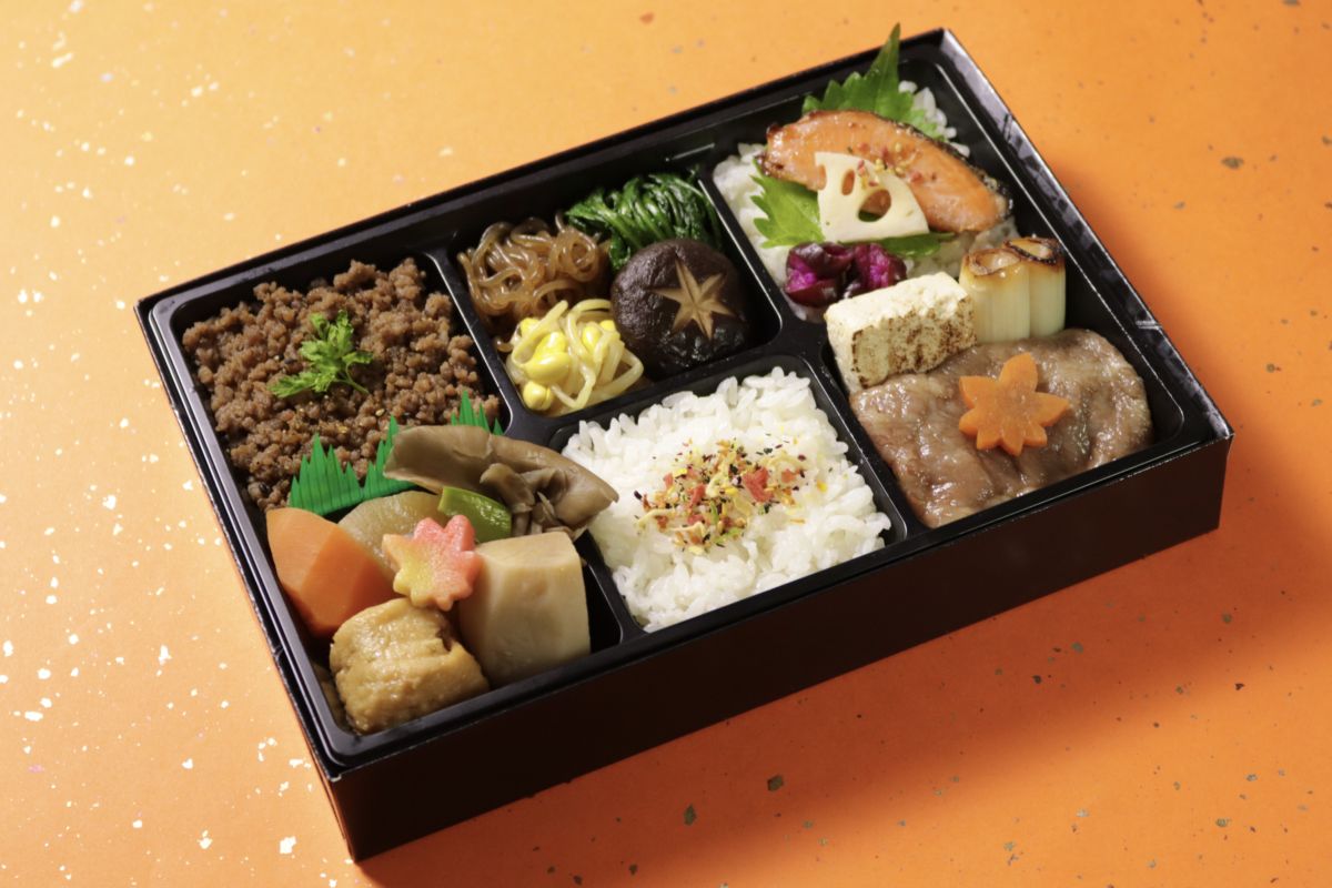 【黒毛和牛】すき焼き幕の内＆鮭ご飯