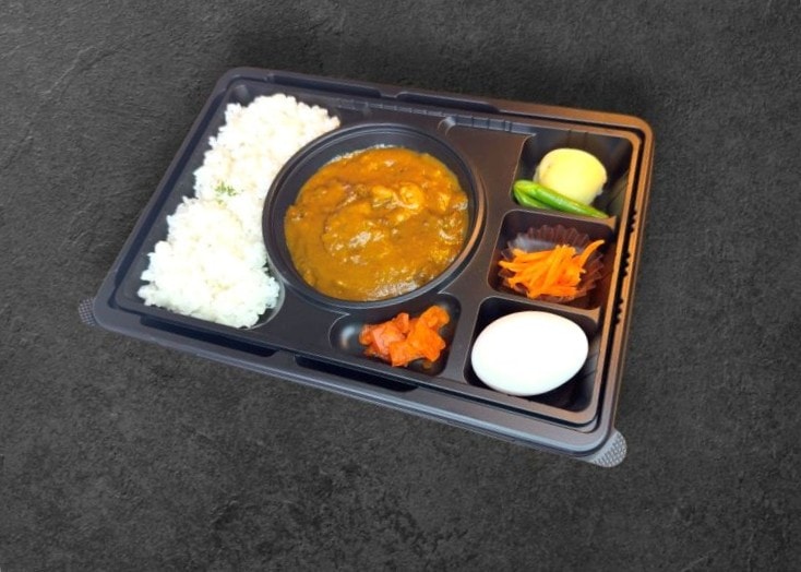 A5ランク使用　牛すじカレー弁当【温まる容器】